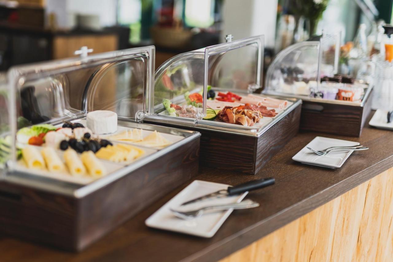 Bike- Und Ferienhotel Freiburg Merzhausen Ngoại thất bức ảnh