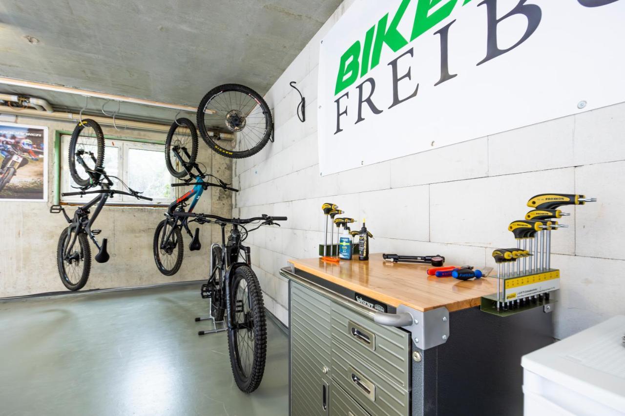 Bike- Und Ferienhotel Freiburg Merzhausen Ngoại thất bức ảnh